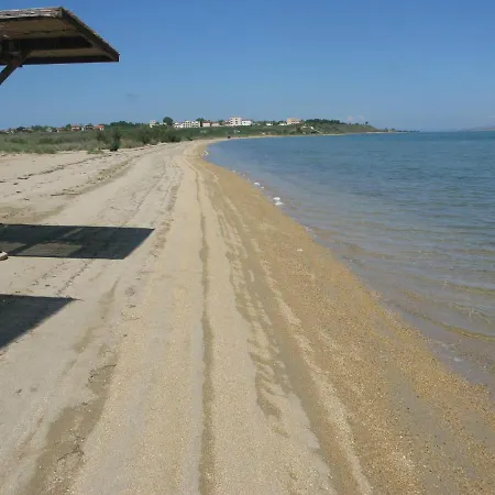 Queen's Beach Sabunike - Green Street Ii Nin